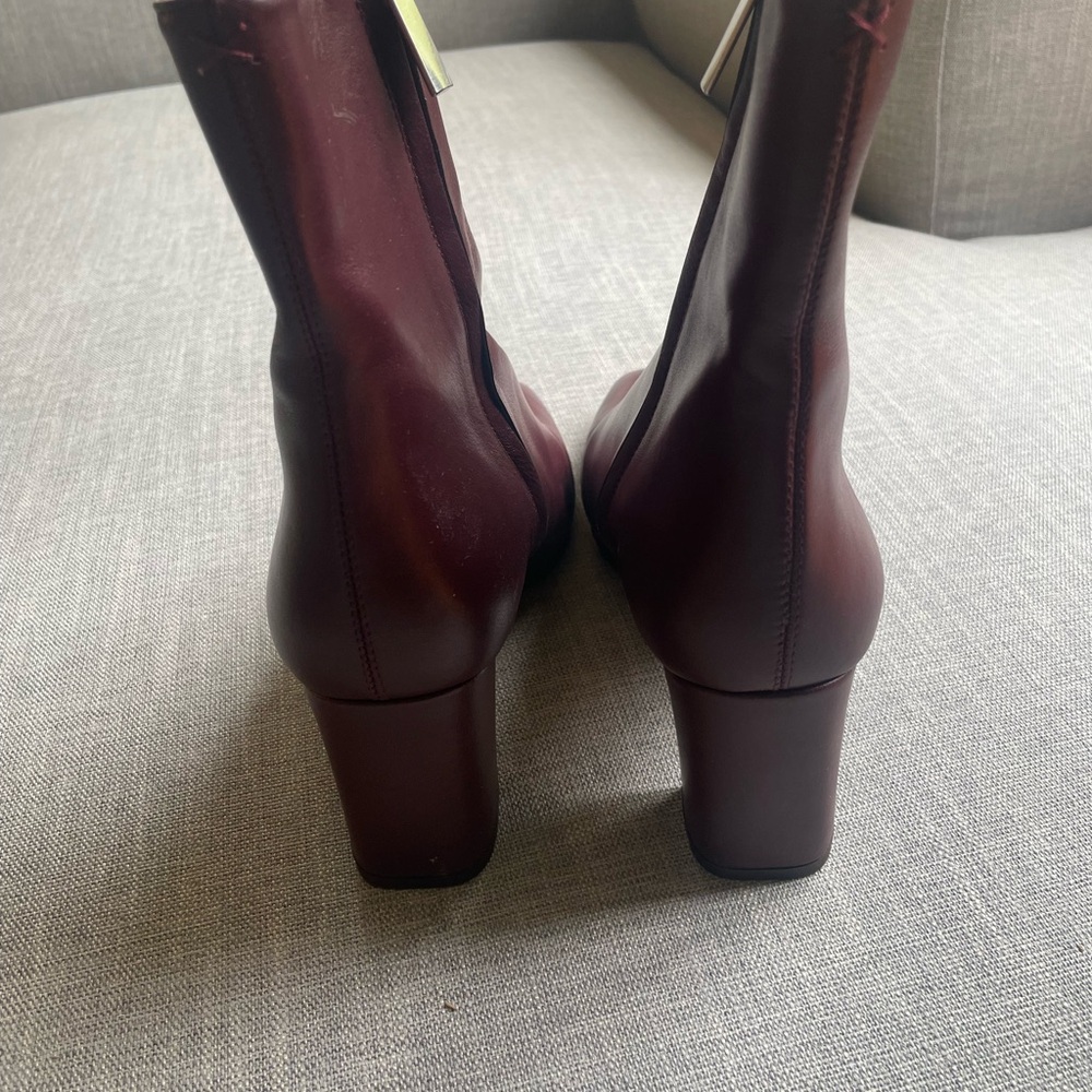 EUC Inez Women's Burgundy Leather Mid-Heel Ankle Booties 8.5 - Picture 7 of 15